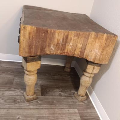 Robust and Heavy-Duty Antique Primitive Butcher Block Table