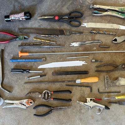 A VARIETY OF HAND TOOLS & DRILL BITS