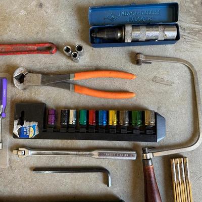 HAND TOOLS