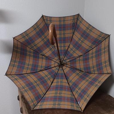 Vintage NEYRAT PEYRONIE Parasol Parapliie De France Umbrella in Immaculate condition!