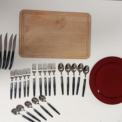 25-piece BEE & WILLOW flatware set ed serving platter and cutting board