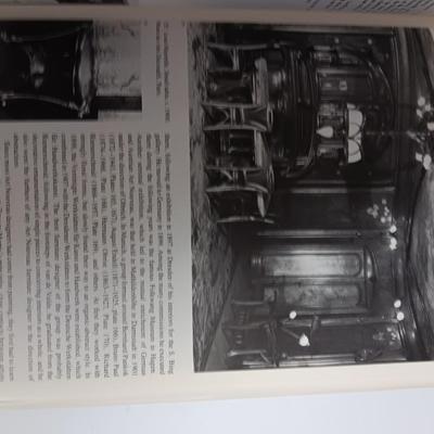 Books - Art Deco Furniture and History of Modern Furniture