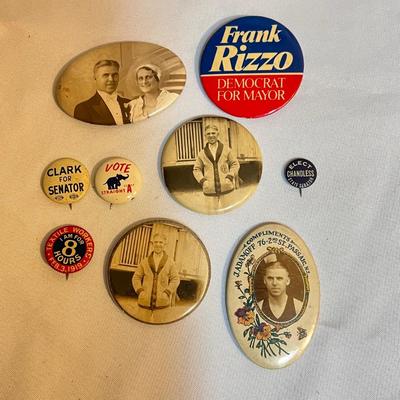 Vintage Pepsi Crates, Tins, Pins and More (LR-DZ)