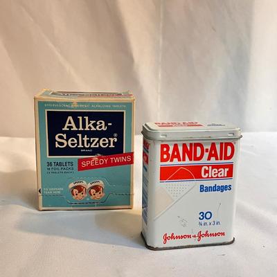 Vintage Pepsi Crates, Tins, Pins and More (LR-DZ)