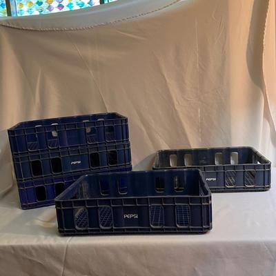 Vintage Pepsi Crates, Tins, Pins and More (LR-DZ)