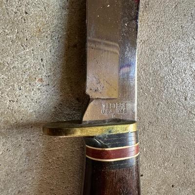 WESTERN W66 FIXED BLADE KNIFE AND WESTERN HATCHET WITH LEATHER SHEATH FOR BOTH
