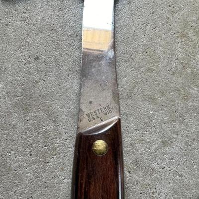 WESTERN W66 FIXED BLADE KNIFE AND WESTERN HATCHET WITH LEATHER SHEATH FOR BOTH