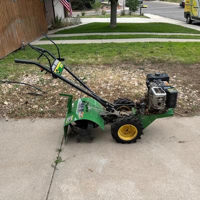 JOHN DEERE 820R WALK BEHIND TILLER