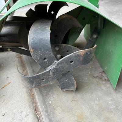 JOHN DEERE 820R WALK BEHIND TILLER