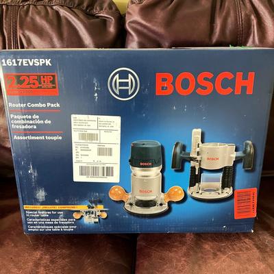 NIB Bosch 1617EVSPK 2.25 HP Combo Plunge Fixed-Base Router Set