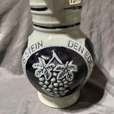 Trink Aus Stein wine pitcher