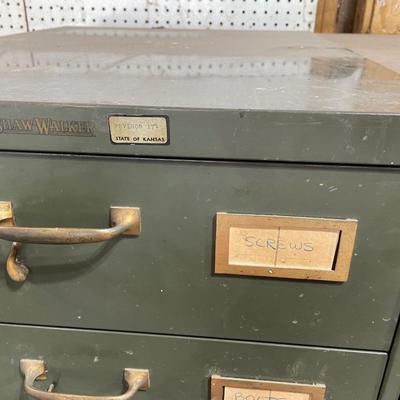 Automatic metal cabinet