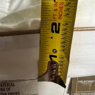 King Tempur-Pedic TEMPUR-Adapt Topper 3" + Fieldcrest Mattress Pillow Topper