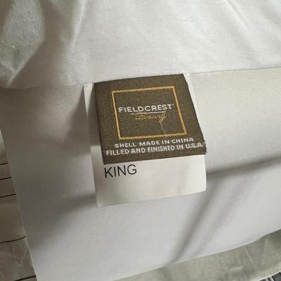King Tempur-Pedic TEMPUR-Adapt Topper 3" + Fieldcrest Mattress Pillow Topper