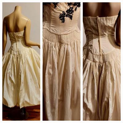 Exquisite vtg 1950s Shantung Strapless Ball Gown