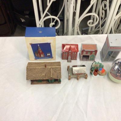 Christmas Ornament Lot 1