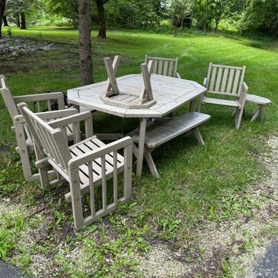 7 piece patio set, very nice set