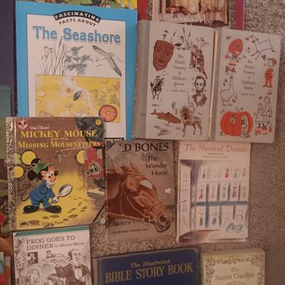 CHILDREN'S BOOKS AND STORY CARDS