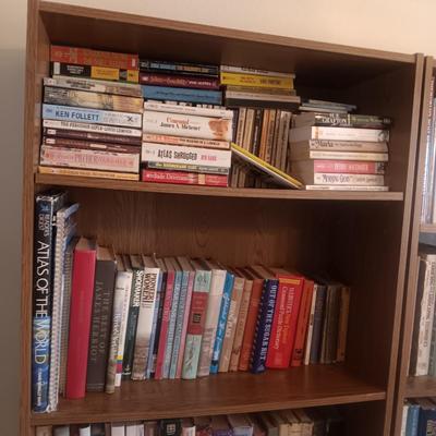 LARGE SELECTION OF PAPERBACK AND HARDBACK BOOKS