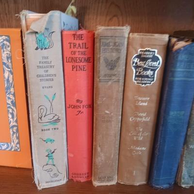 AN ASSORTMENT OF VINTAGE BOOKS