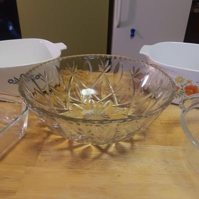 COOKWARE AND A LARGE GLASS BOWL
