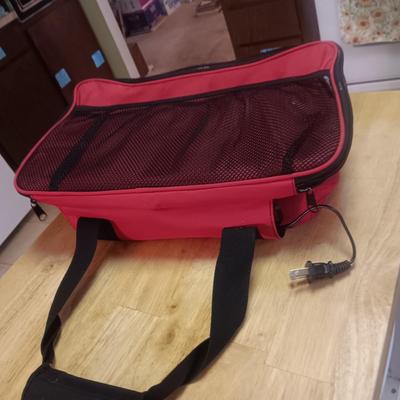 PYREX GLASS BAKING DISH, THERMAL CARRY CASE WITH BUILT IN WARMING PLATE