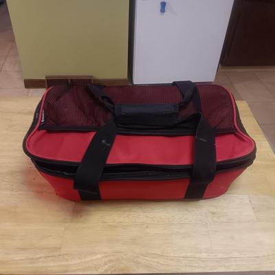 PYREX GLASS BAKING DISH, THERMAL CARRY CASE WITH BUILT IN WARMING PLATE