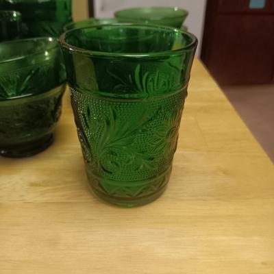 GREEN TIARA GLASSES, SMALL BOWLS AND PLATES
