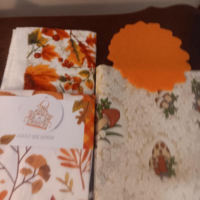 NEW KITCHEN APRON AND OTHER KITCHEN LINENS