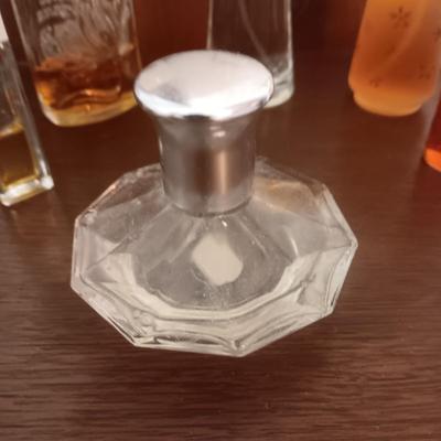 VARIETY OF PERFUME AND COLOGNE
