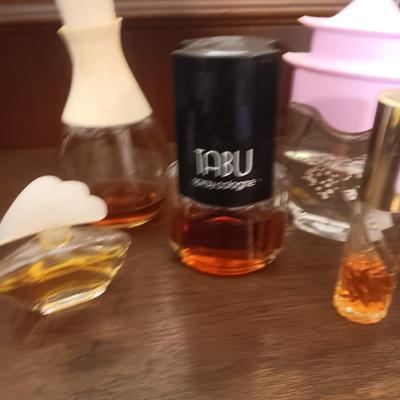 VARIETY OF PERFUME AND COLOGNE