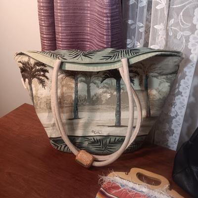 PAUL BRENT BEACH BAG, LIZ CLAIBORNE PURSE AND CLOTH WEAVED PURSE
