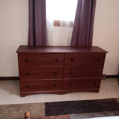 LIKE NEW 6 DRAWER DRESSER