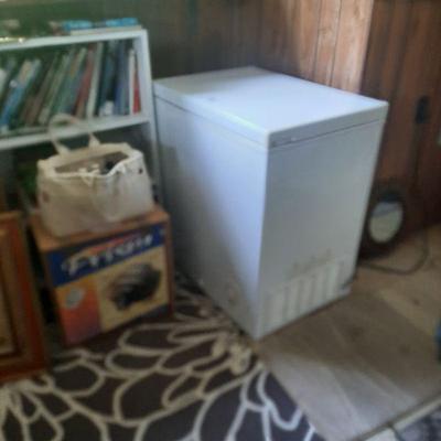 Sears Kenmore chest freezer