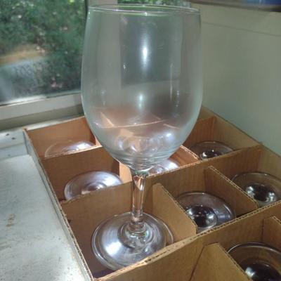 Two Dozen of Clear Wine Glasses