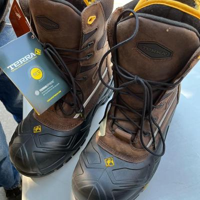 New Men's Size 11 Terra Firma Flex Insulated Lace Up Boots