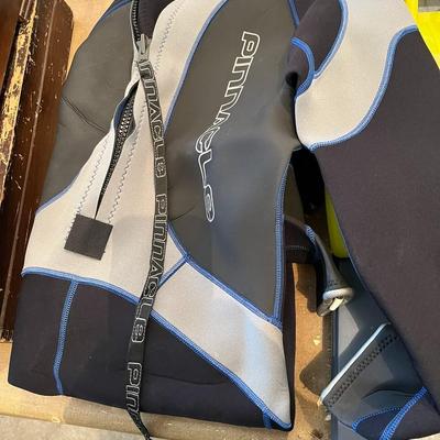 Professional Scuba Diving Equipment Gear with Logbook: XL CE/Norm certified Gear, 2 Twin Jet Max Fins, 2 Scuba Pro Series Snorkels