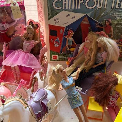 Barbie Camp-Out, Corvette, and other.Large older - vintage lot