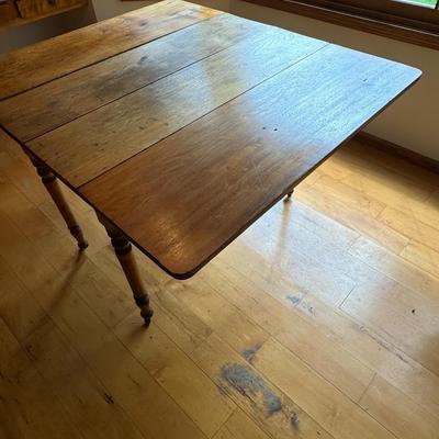Oak Antique Sheraton farmhouse double dropleaf table