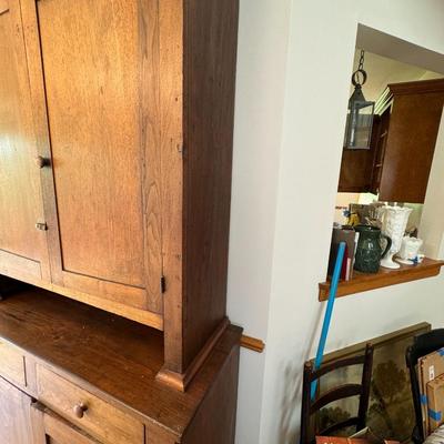Primitive kitchen cupboard / step back cupboard 4 door/ 2 drawer - Very nice