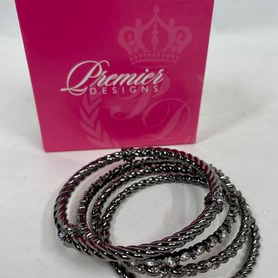 Premier Jewelry Oxidized Black Metal Bangle Bracelet 4pc Set (Jewelry Lot #3)