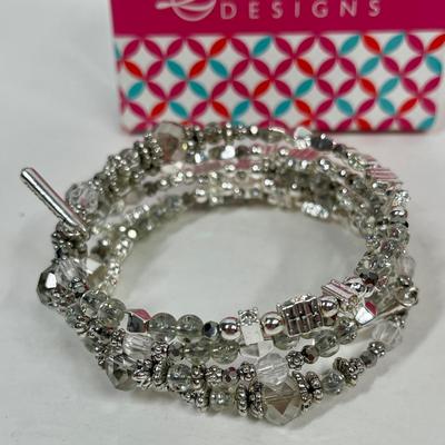 Premier Jewelry (3) Bracelets Bangles new without tag in box (Jewelry Lot #6)