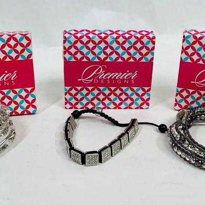 Premier Jewelry (3) Bracelets Bangles new without tag in box (Jewelry Lot #6)