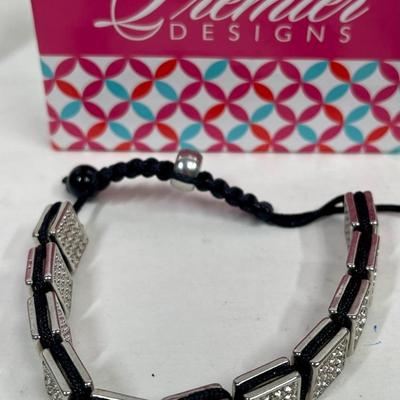 Premier Jewelry (3) Bracelets Bangles new without tag in box (Jewelry Lot #6)