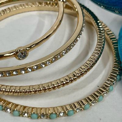Fashion Jewelry Bangles Bracelets (Jewelry Lot #7)