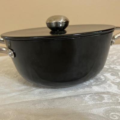 Cook Essentials 3-Qt cast iron enamel pot