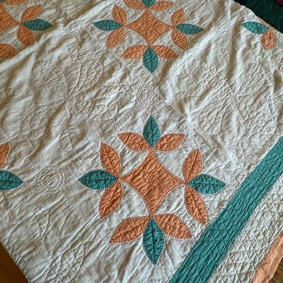 Handmade quilt twin bed