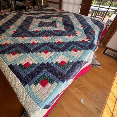 King hand made Amish Quilt