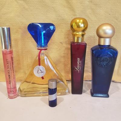 Lot of 5 bottles of Cologne