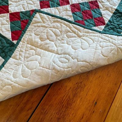 Amish quilt / crib size
